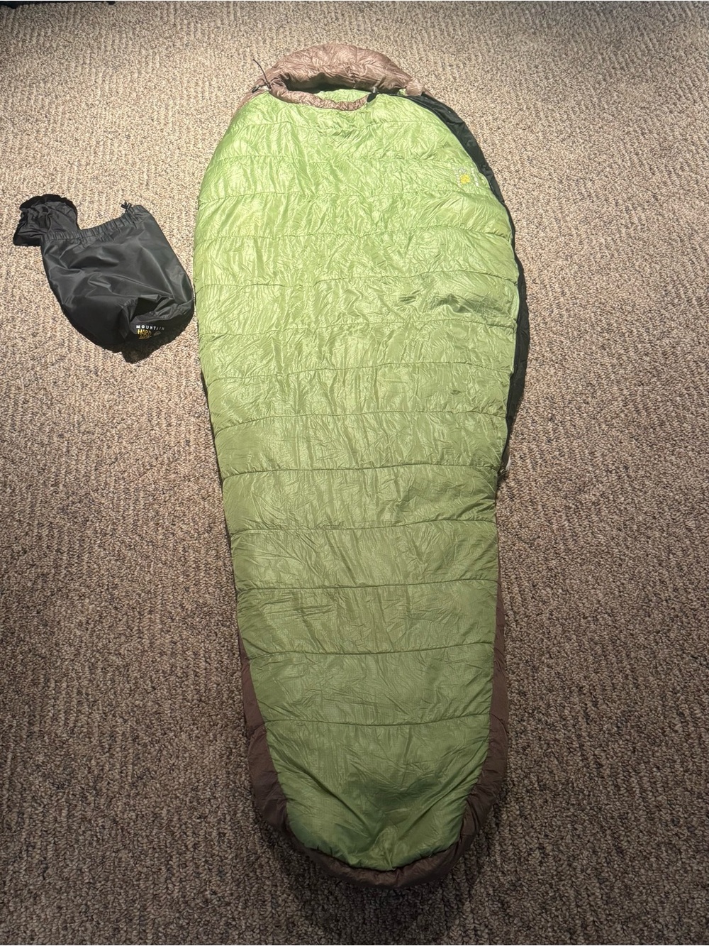 Mountain Hardware Phantom Womens Sleeping Bag, 15 degrees F, 70” x 28” , 20 oz